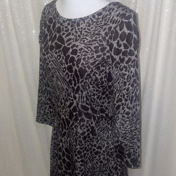 Leota Circle Dress 3/4 Sleeve - Picture 2 of 6